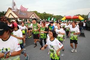 BIB: 
                            <button type="button" onclick="openModal(3530719)" class="btn btn-primary btn-sm float-right btn-popup" data-toggle="modal" data-target=".modal-high-quality">
                        <i class="fas fa-shopping-cart"></i> Add to Cart
                    </button>
                                            <button type="button" onclick="isThisMe(3530719, true)" class="btn btn-success btn-sm float-right btn-popup btn-isme hidden" data-toggle="tooltip" data-placement="bottom" title="นี่คือรูปของคุณใช่ไหม คลิกที่นี่เพื่อเอาเข้าอัลบั้ม">
                        <i class="fas fa-plus"></i> Add to album
                    </button>
                    <button type="button" onclick="isThisMe(3530719, false)" class="btn btn-warning btn-sm float-right btn-popup btn-isnotme hidden">
                        <i class="fas fa-ban"></i> Remove from album
                    </button>